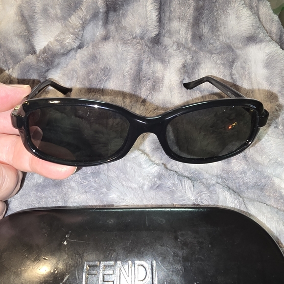 Fendi Glossy Black Sunglasses with Case Great Condition! - Picture 3 of 16